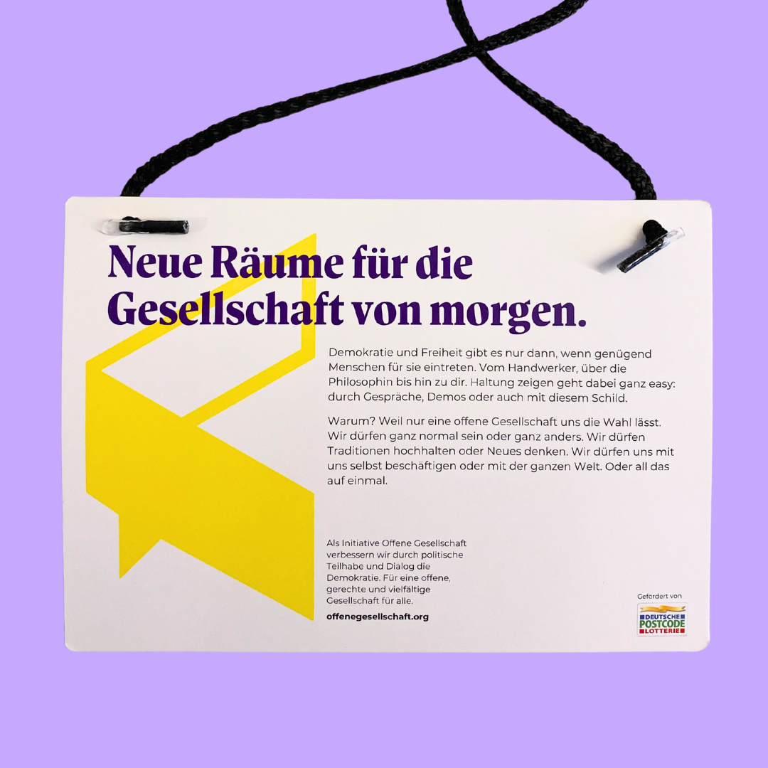 Türschild „Heute Offene Gesellschaft“